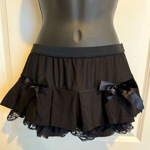 🌺3 for $15🌺 Black Mini Skirt